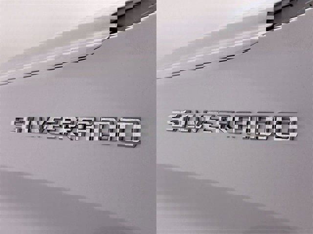 Used 2023 Chevrolet Silverado 1500 Custom image 32