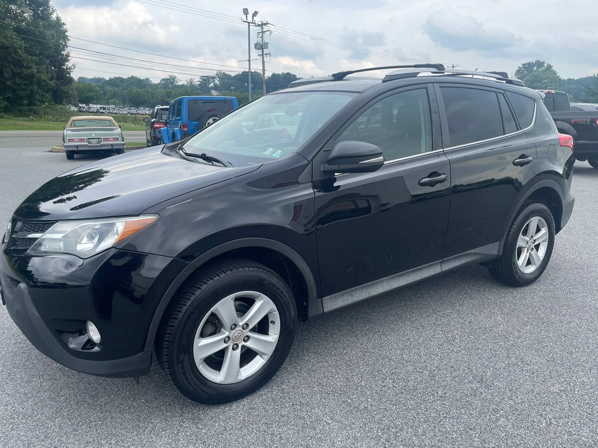Used 2013 Toyota RAV4 XLE AWD/4WD image 23