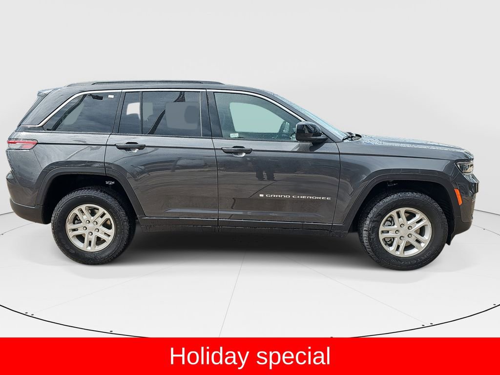 New 2025 Jeep Grand Cherokee Laredo w/ Luxury Tech Group I video 2