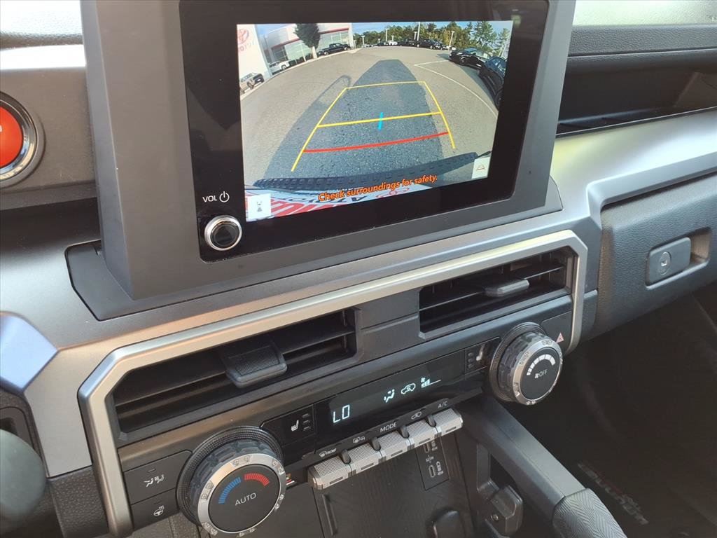 Used 2025 Toyota 4Runner TRD Off-Road AWD/4WD image 36