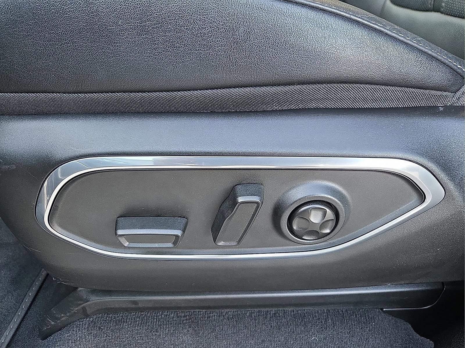 Used 2024 Jeep Wagoneer Series II image 16