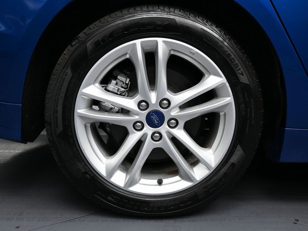 Used 2018 Ford Fusion S image 11