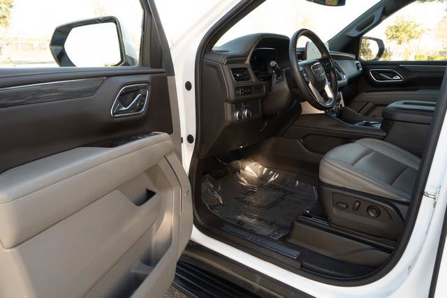 Used 2023 GMC Yukon XL SLT image 11