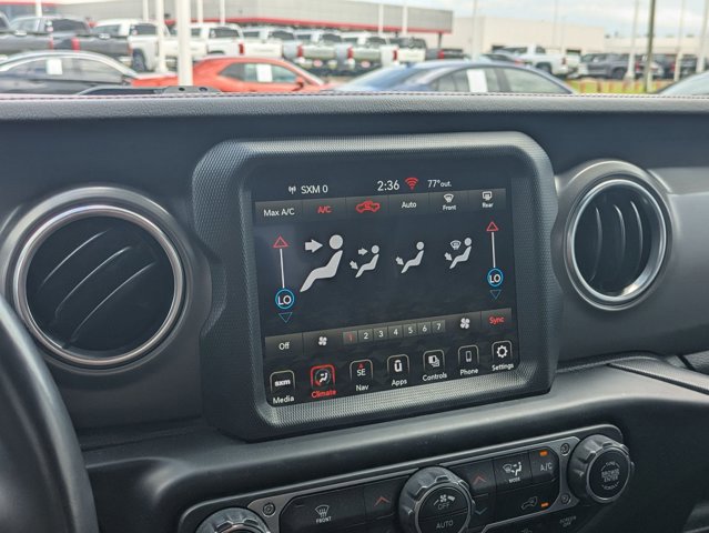 Used 2022 Jeep Gladiator Rubicon w/ LED Lighting Group AWD/4WD image 12