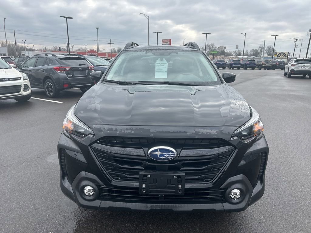 Used 2024 Subaru Outback Onyx Edition image 2