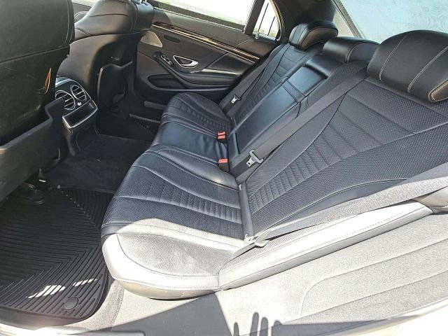 Used 2015 Mercedes-Benz S 550 Sedan image 11