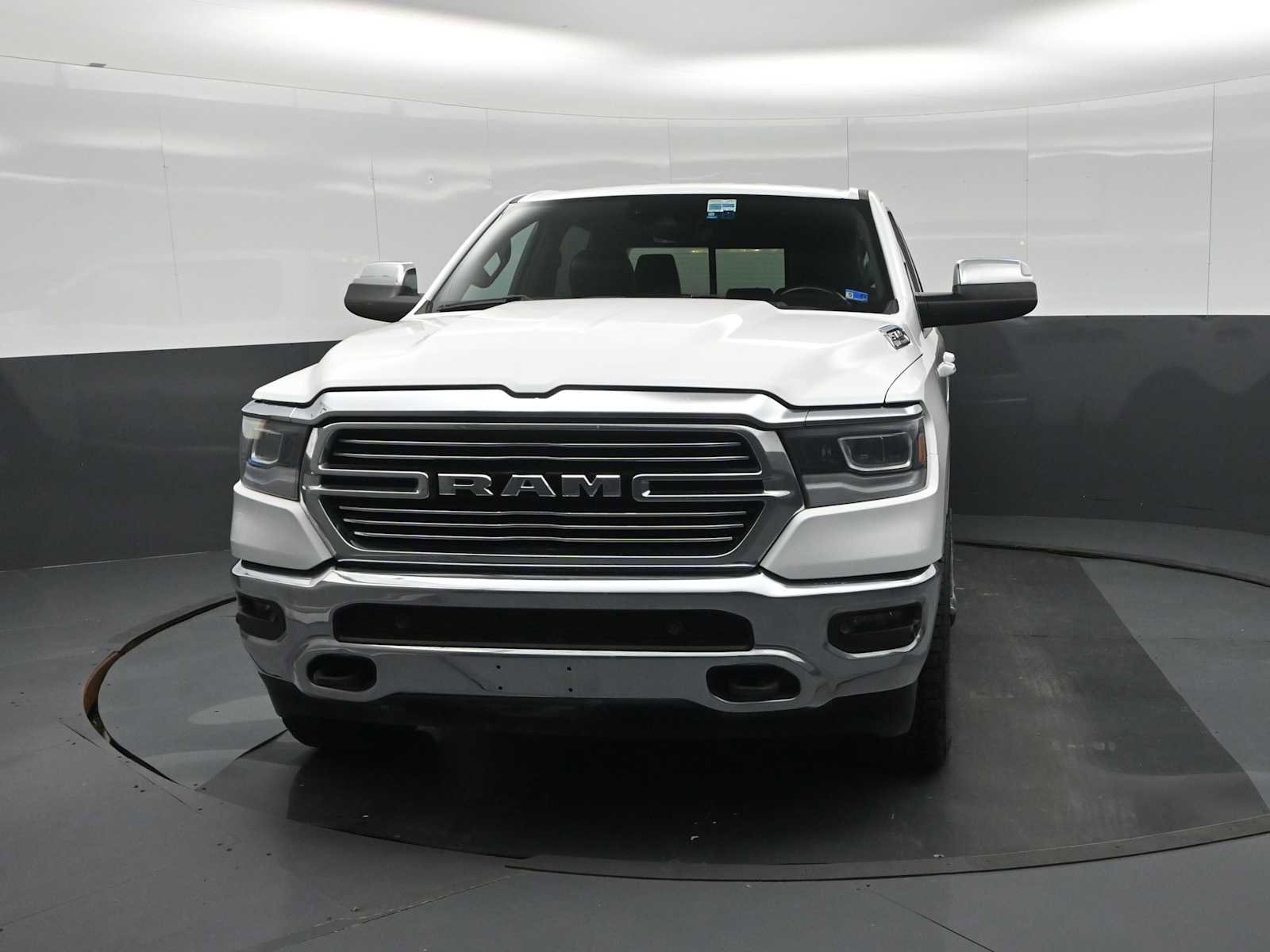 Used 2024 RAM 1500 Laramie AWD/4WD image 8