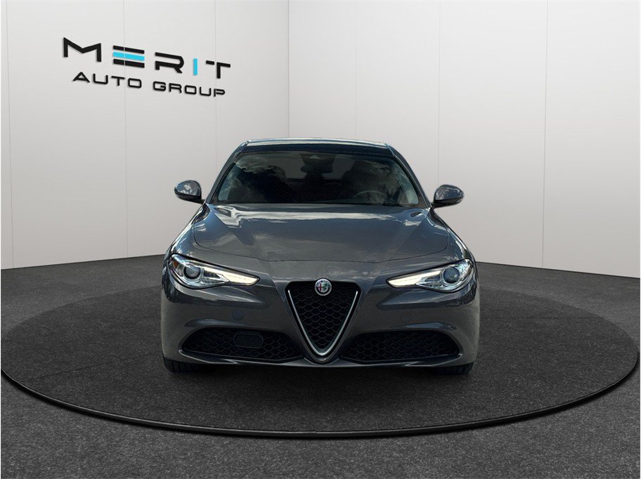 Used 2021 Alfa Romeo Giulia Sprint w/ Sun & Sound Package RWD image 3