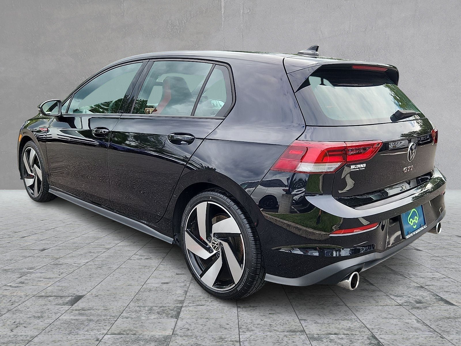 Used 2023 Volkswagen GTI SE FWD image 4