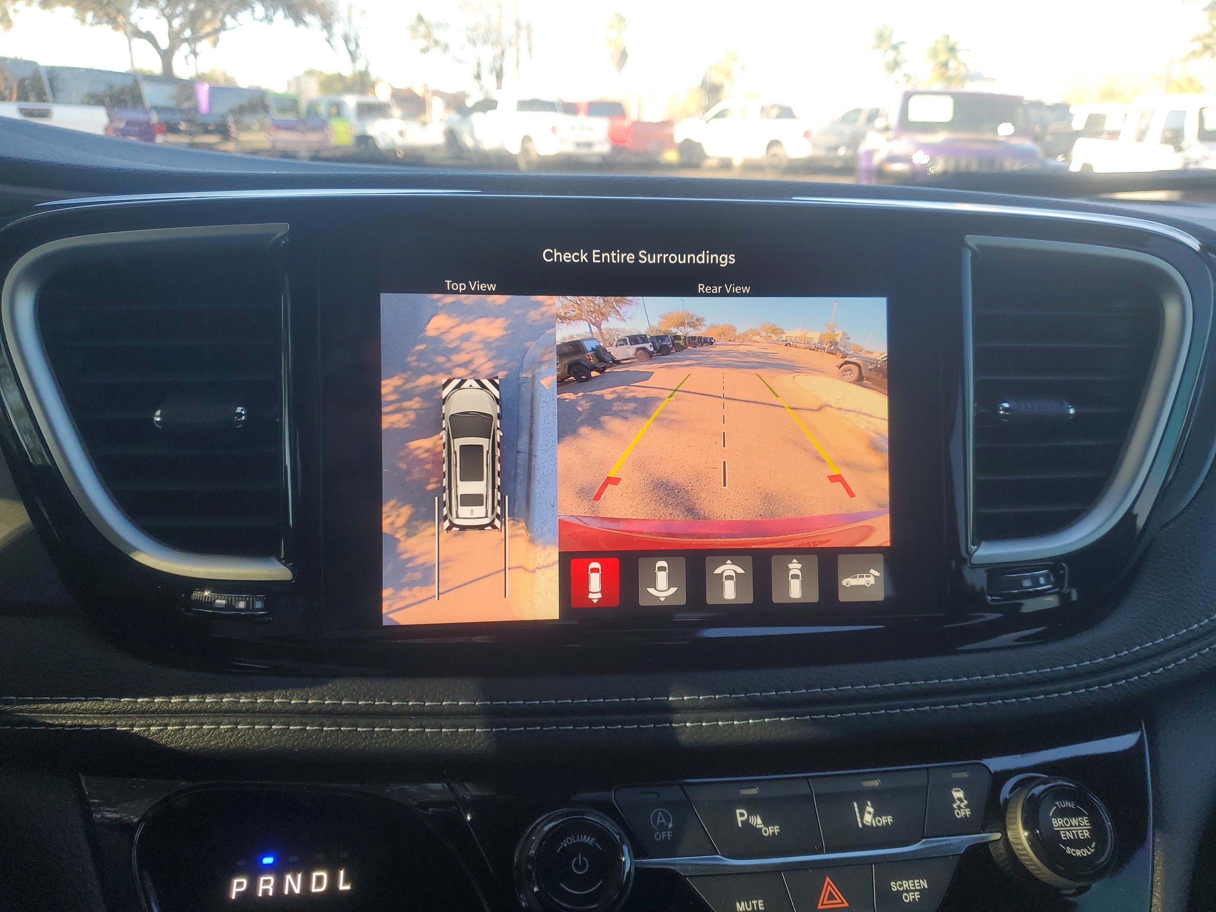 New 2026 Chrysler Pacifica Select image 16