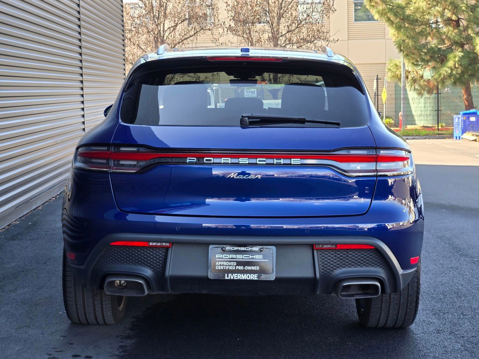 Used 2025 Porsche Macan AWD/4WD image 6
