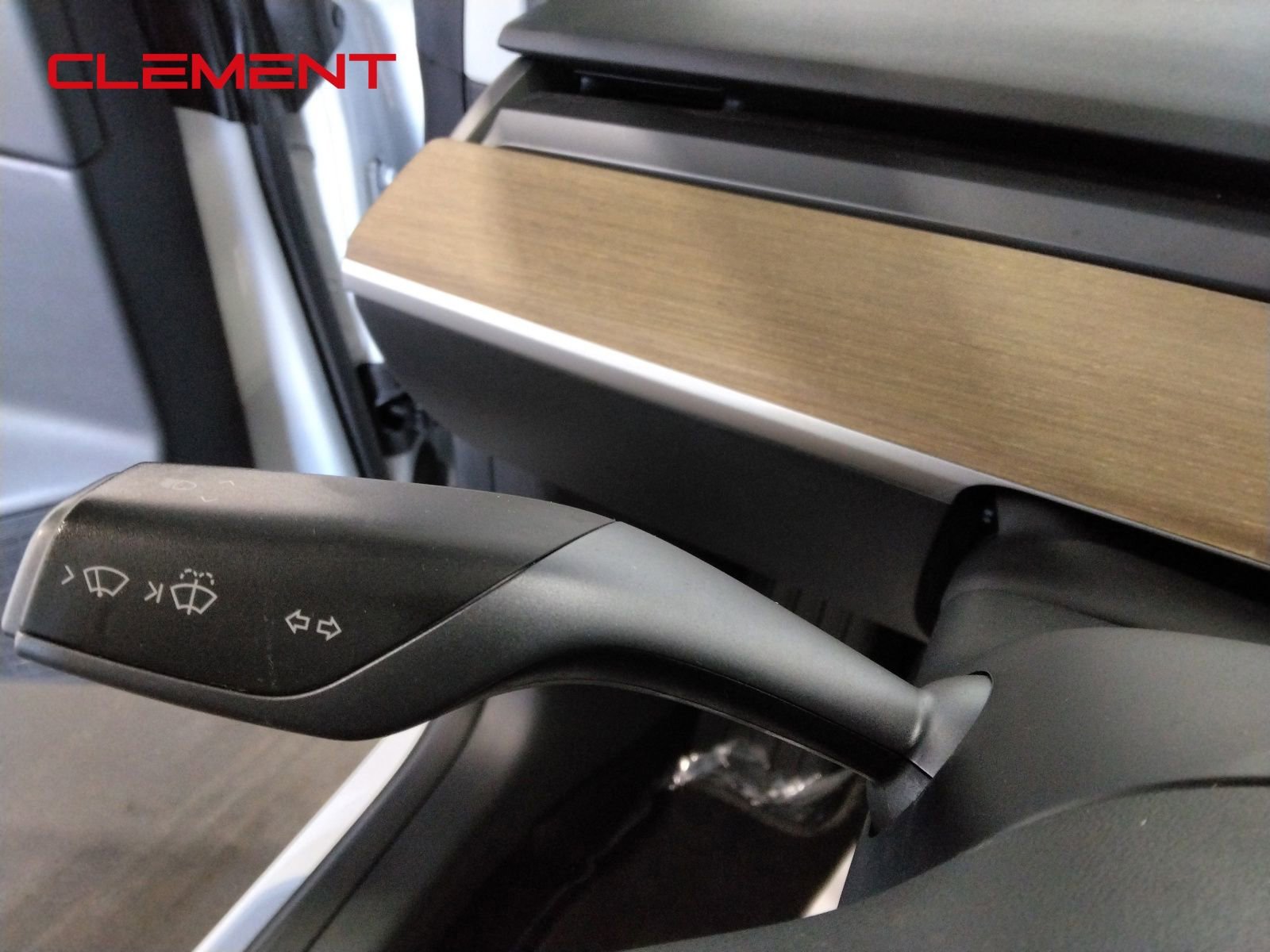 Used 2019 Tesla Model 3 Standard Range image 14