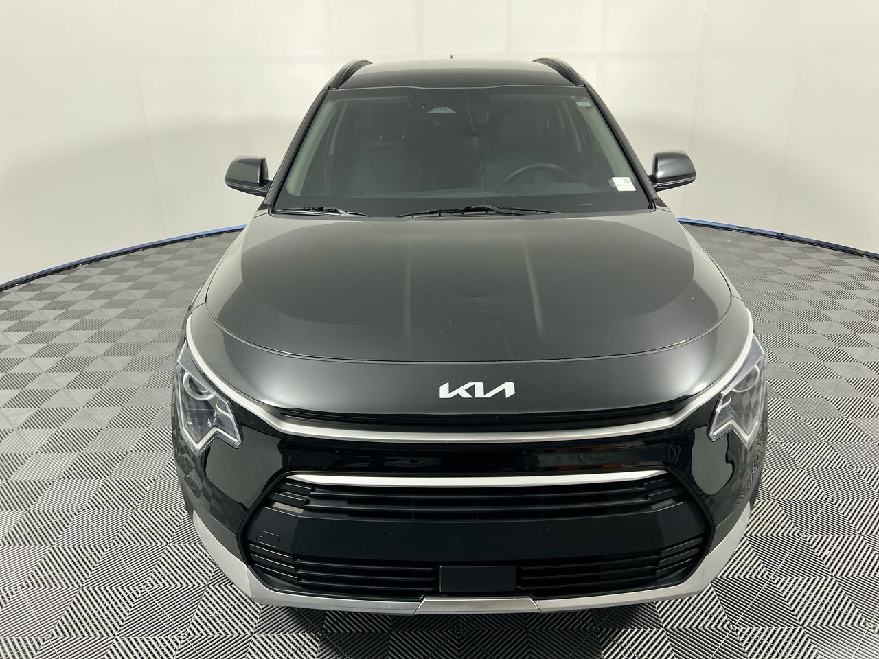 Certified 2024 Kia Niro EX FWD image 8