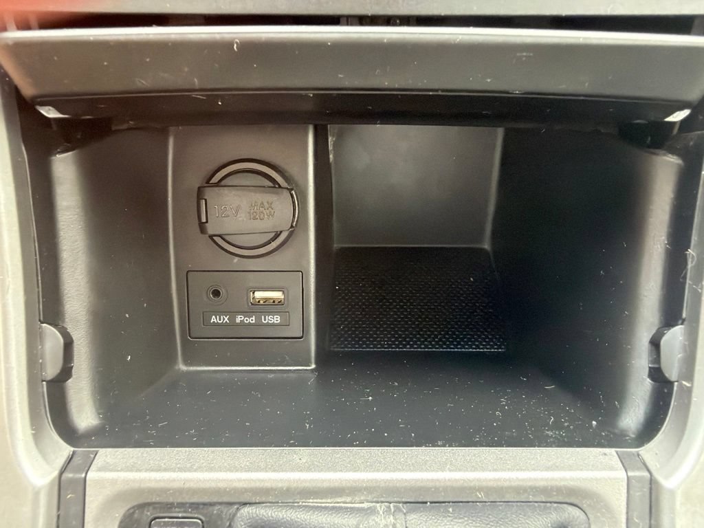 Used 2015 Hyundai Elantra SE w/ Option Group 02 FWD image 21
