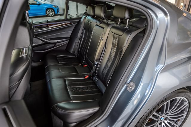 Used 2018 BMW 540i w/ M Sport Package RWD image 42