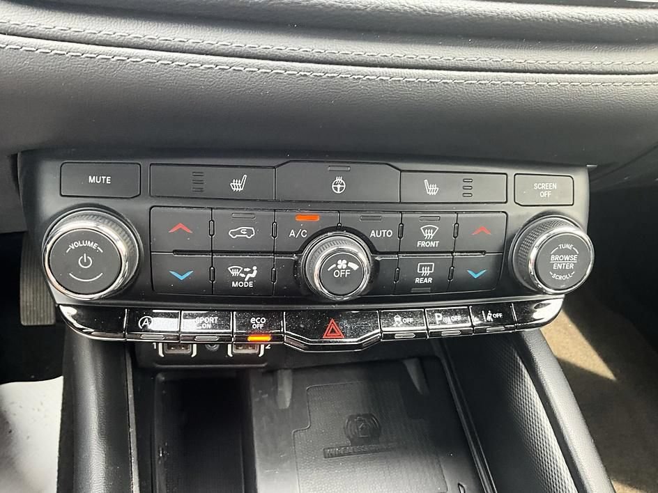 Used 2022 Dodge Durango GT AWD/4WD image 21