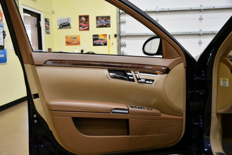 Used 2007 Mercedes-Benz S 550 image 16