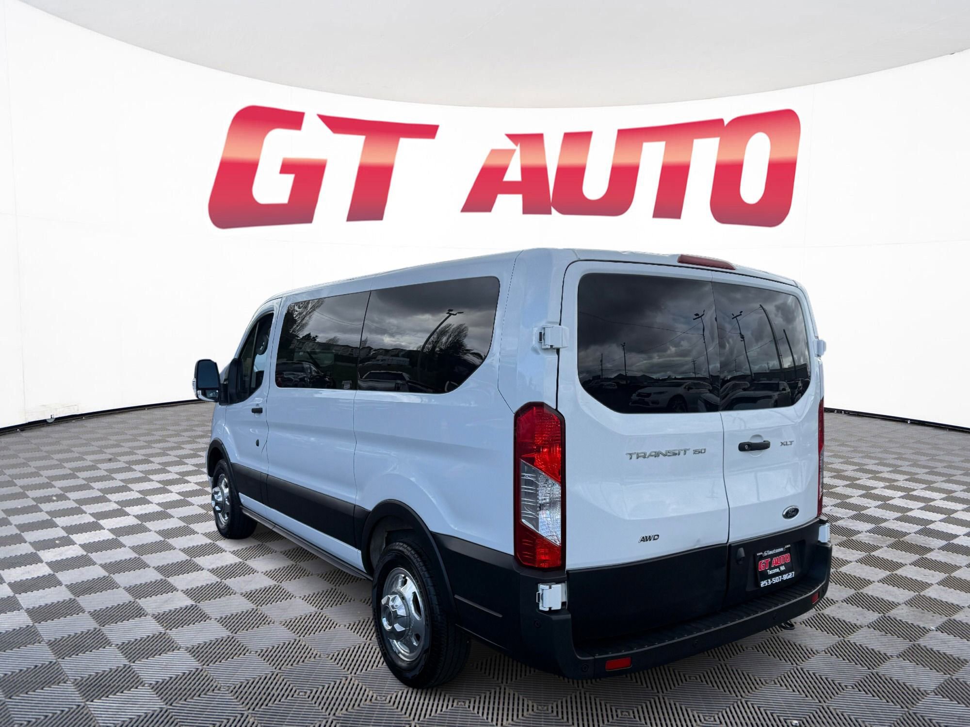 Used 2020 Ford Transit 150 XLT AWD/4WD image 5