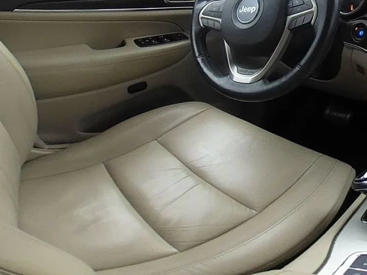 Used 2014 Jeep Grand Cherokee Limited AWD/4WD image 11