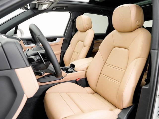 New 2026 Porsche Cayenne image 5