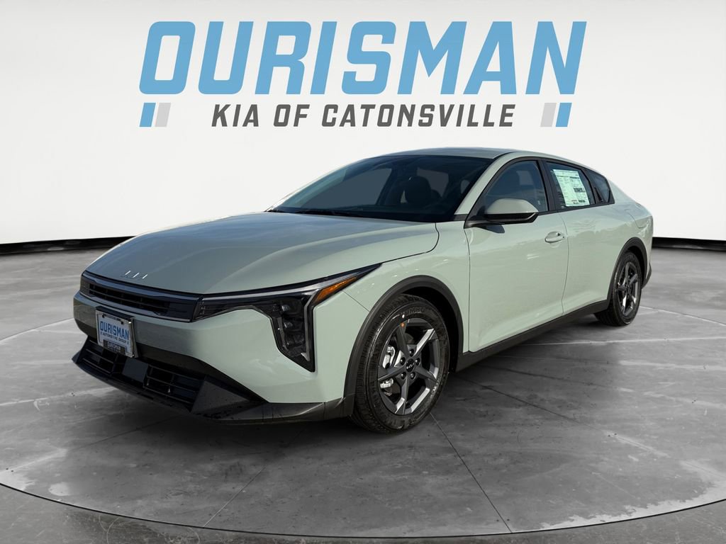 New 2025 Kia K4 LXS image 2