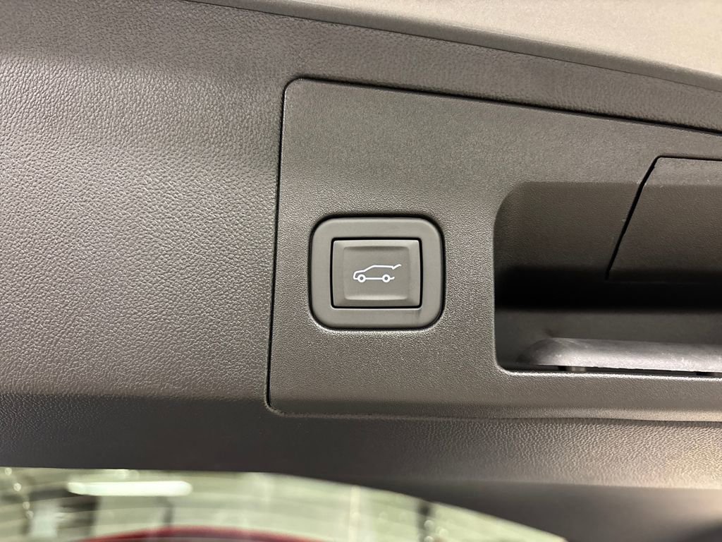 New 2026 Cadillac XT5 Premium Luxury w/ Driver Assist Package image 16