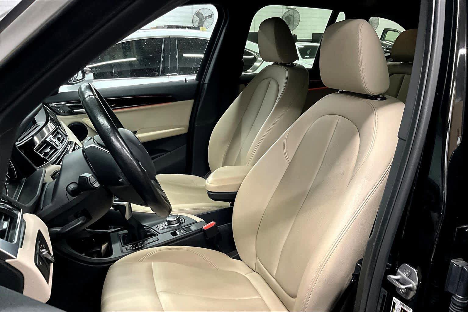 Used 2019 BMW X1 sDrive28i w/ Convenience Package image 7