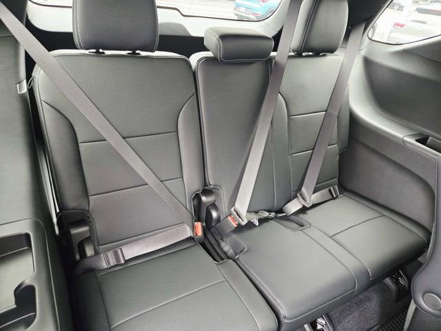 New 2026 Chevrolet Traverse LT w/ LPO, Floor Liner Package image 12
