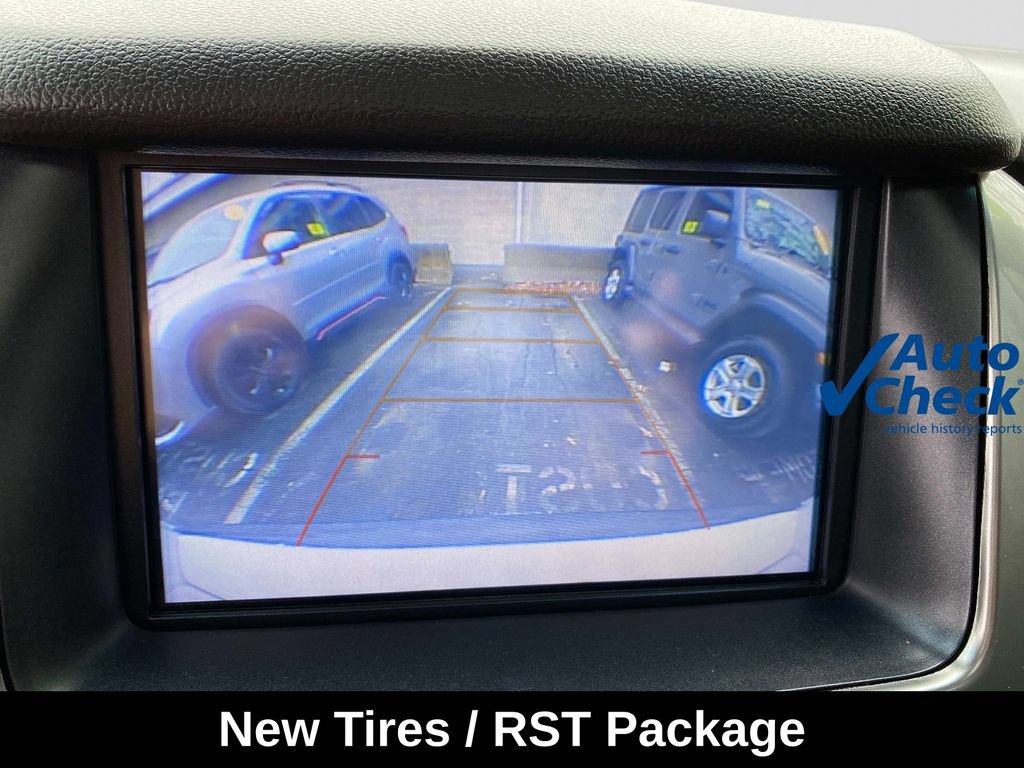 Used 2019 Chevrolet Tahoe Premier w/ RST 6.2L Performance Edition AWD/4WD image 16