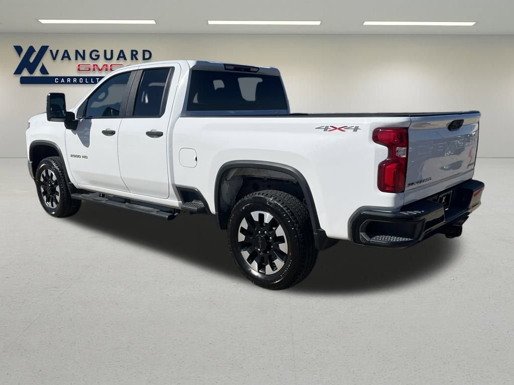 Used 2020 Chevrolet Silverado 2500 Custom w/ Custom Value Package image 3