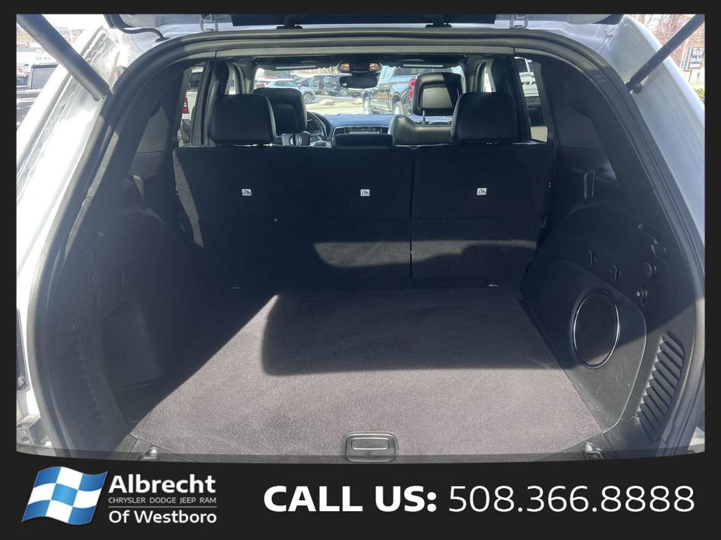 Used 2022 Jeep Grand Cherokee Limited w/ Trailer Tow Group IV AWD/4WD image 15