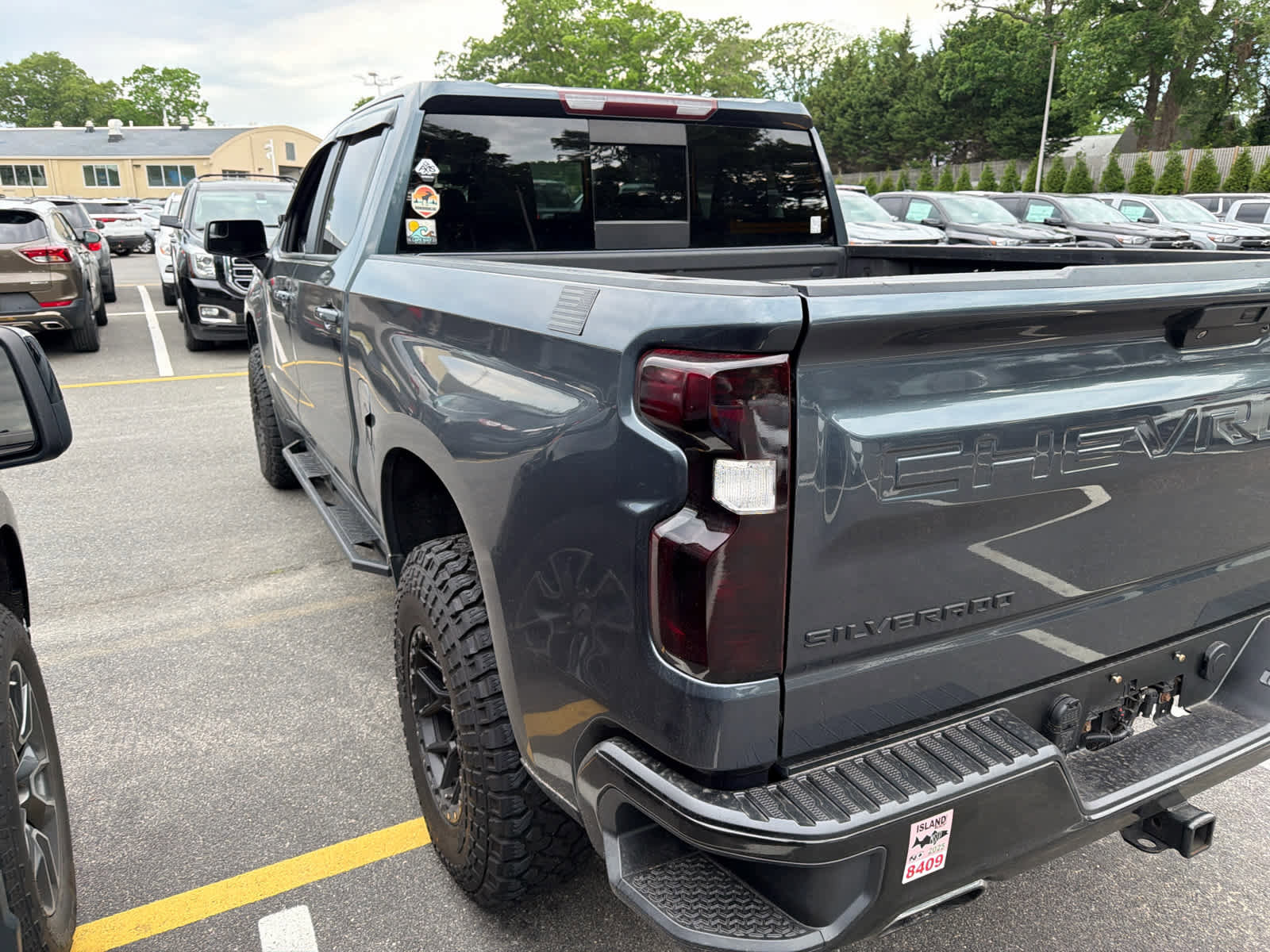 Used 2019 Chevrolet Silverado 1500 LT w/ All-Star Edition AWD/4WD image 4