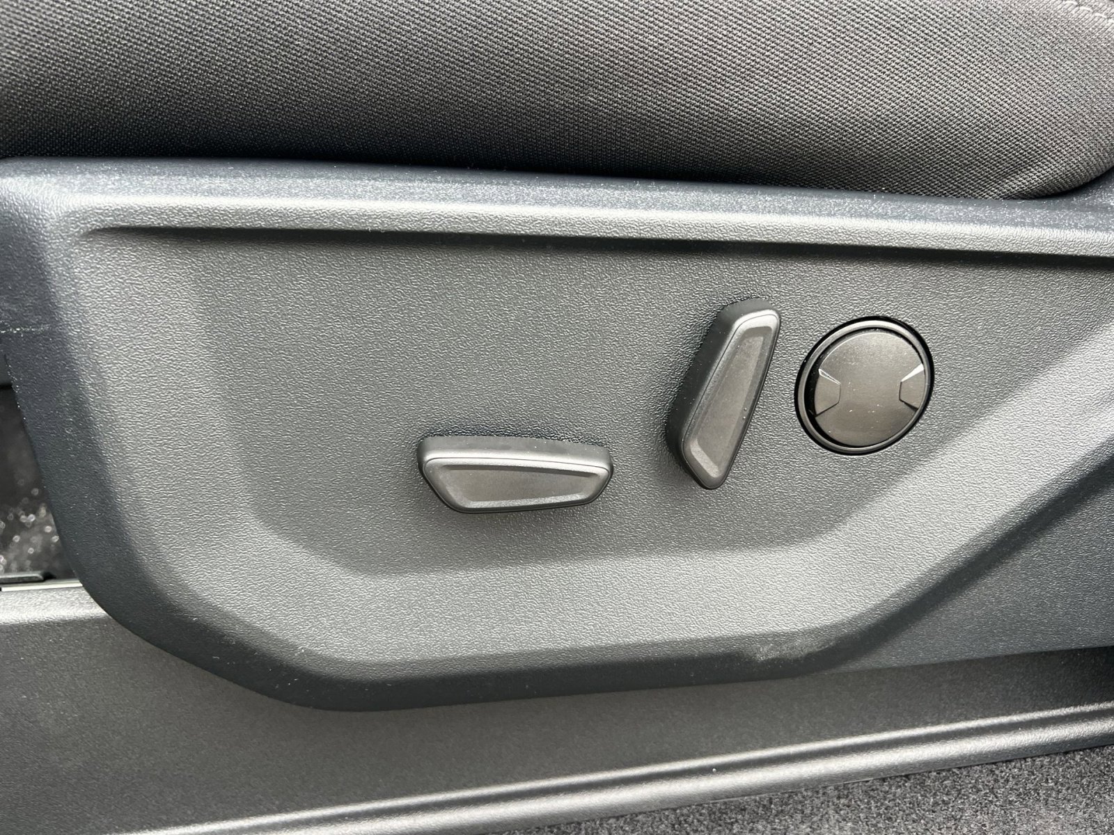 New 2026 Ford F150 XLT w/ Equipment Group 302A MID image 14