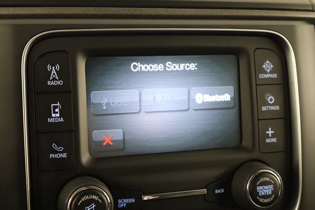 Used 2018 RAM 1500 Express RWD image 30