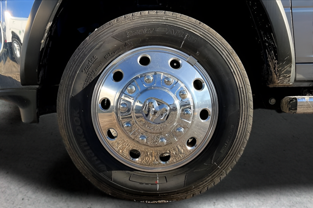 New 2024 RAM 4500 Tradesman RWD image 8