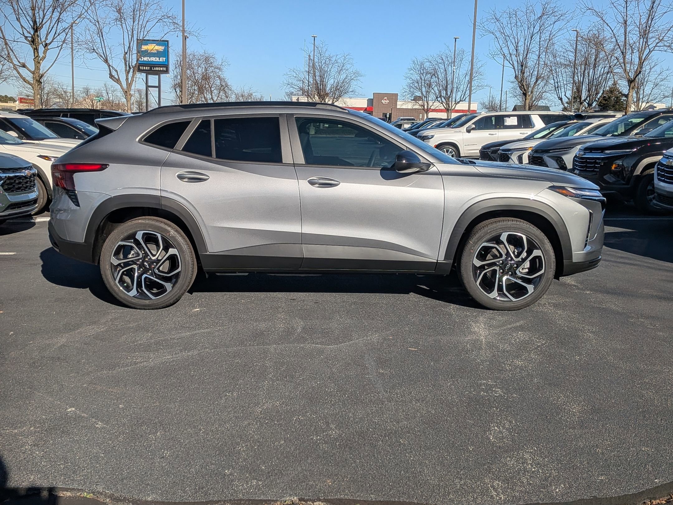 New 2026 Chevrolet Trax RS w/ Driver Confidence Package image 9