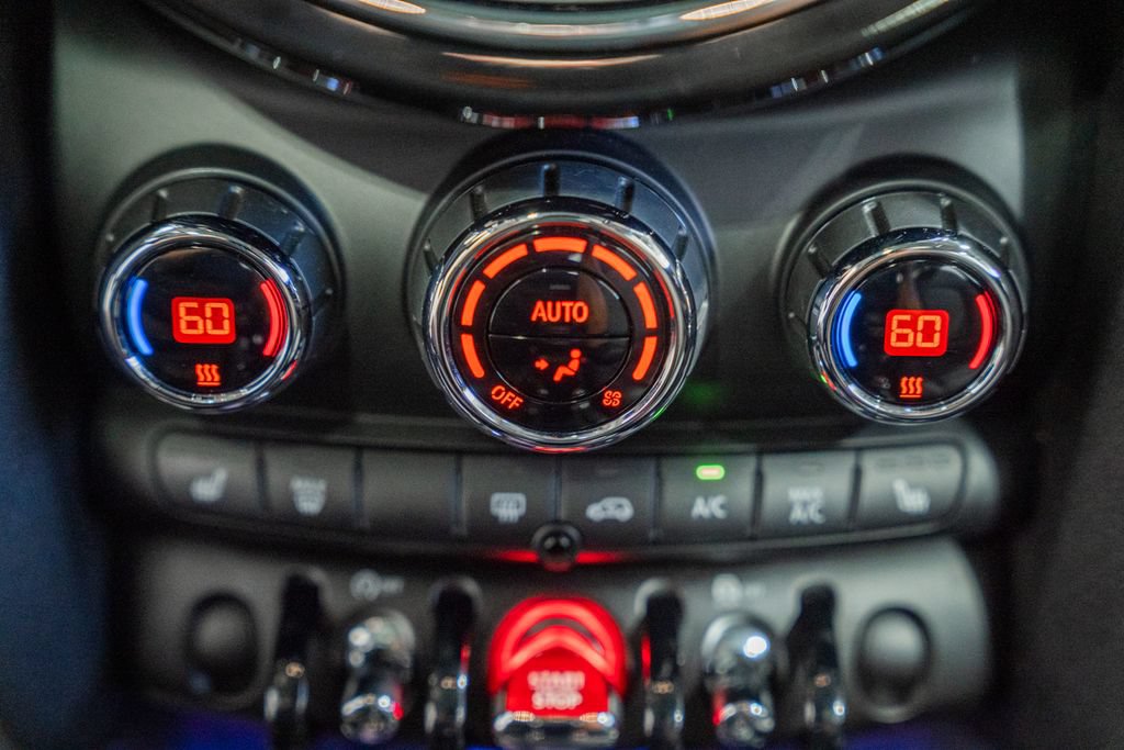 Used 2020 MINI Cooper 2-Door Hardtop FWD image 20