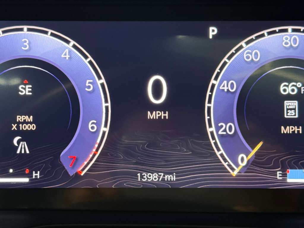 Used 2023 Jeep Grand Cherokee L Summit w/ Advanced Protech Group IV AWD/4WD image 16