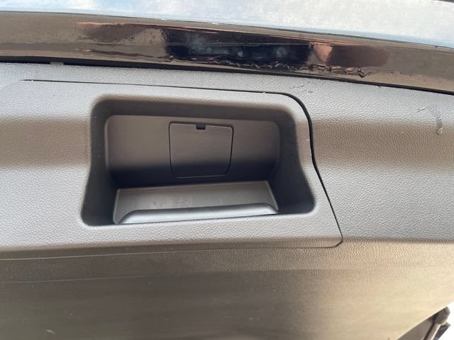 Used 2023 GMC Acadia SLE FWD image 31