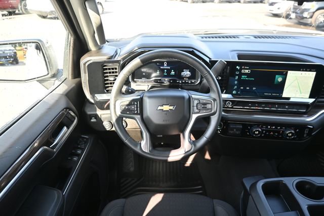 Used 2025 Chevrolet Silverado 1500 LT image 13