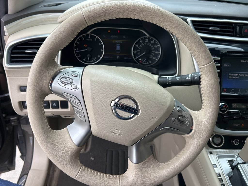 Used 2015 Nissan Murano Platinum w/ Platinum Technology Package FWD image 11