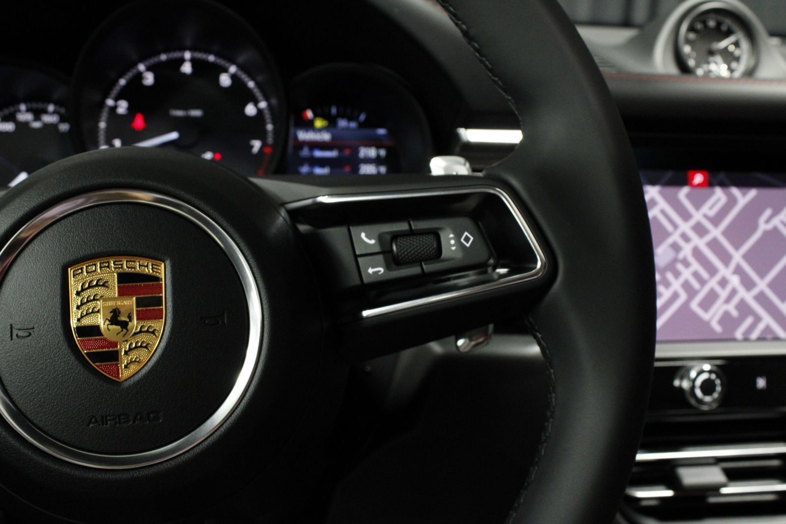 New 2026 Porsche Macan AWD/4WD image 33