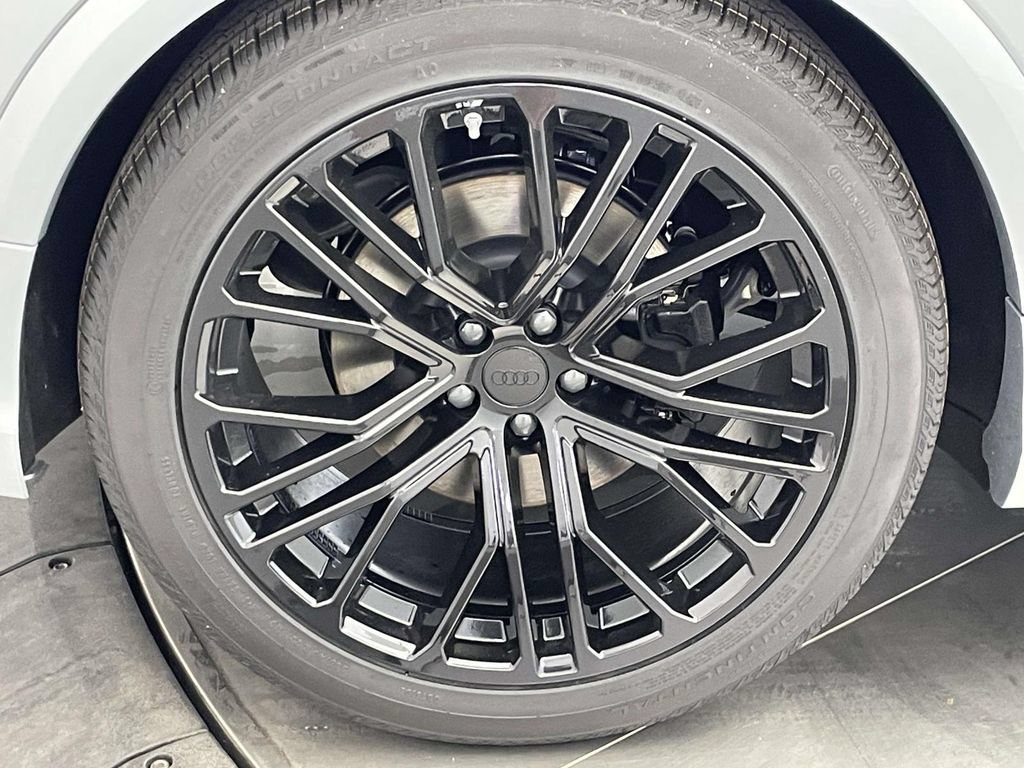 New 2026 Audi SQ8 Prestige AWD/4WD image 13
