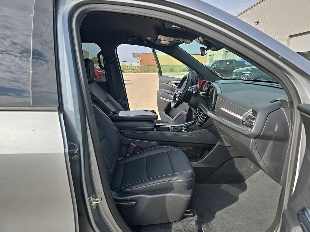 Used 2026 Chevrolet Traverse LT AWD/4WD image 19