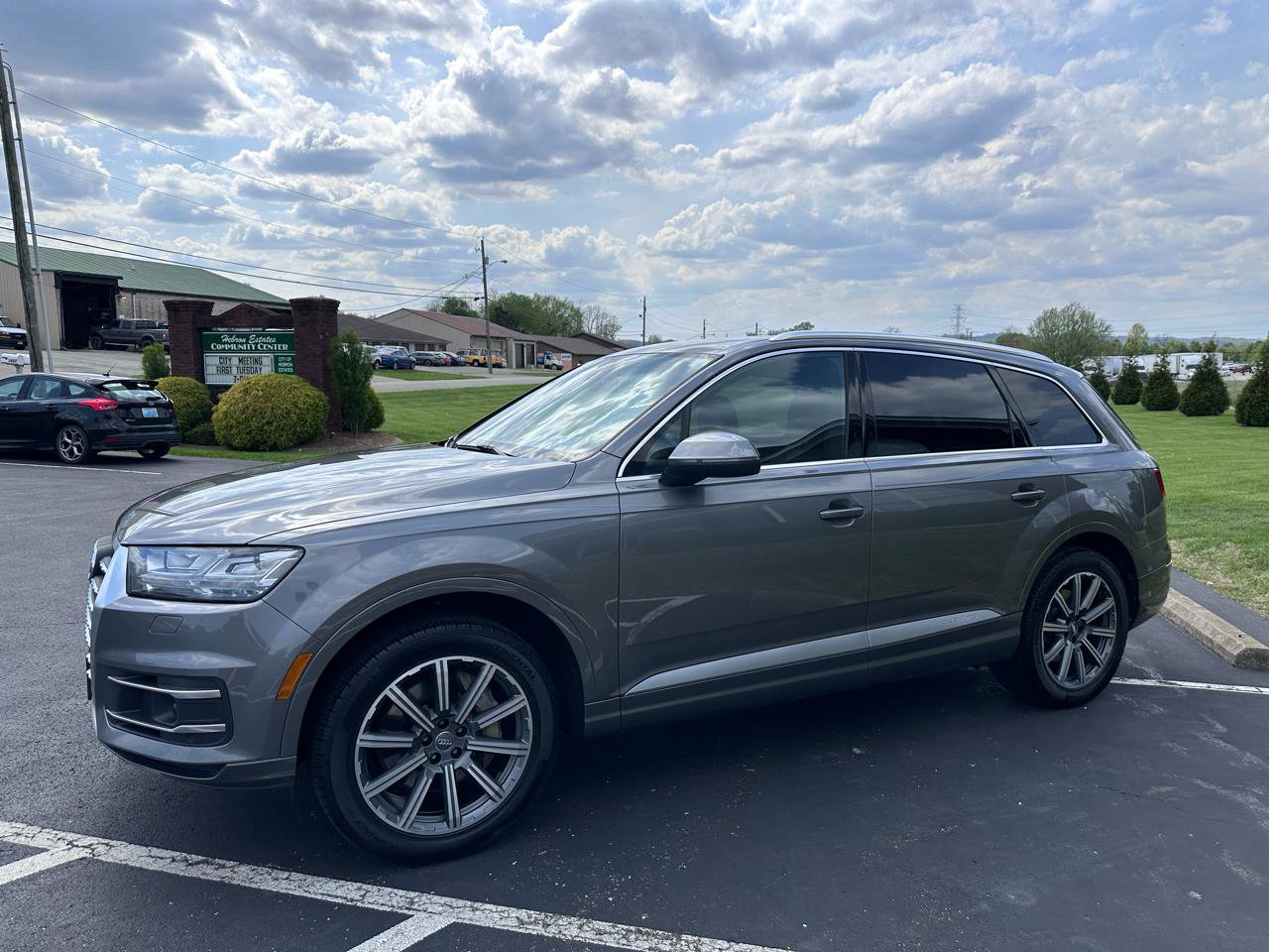 Used 2017 Audi Q7 2.0T Premium Plus w/ Premium Plus Package AWD/4WD image 3