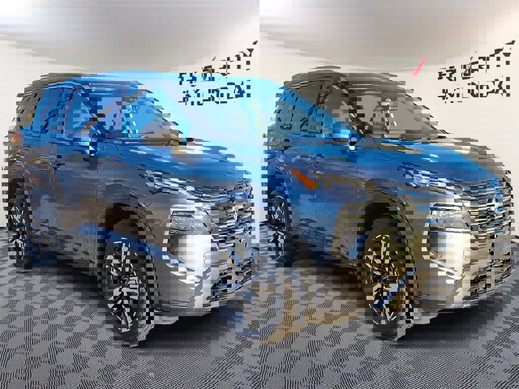 Used 2024 Nissan Rogue SL w/ SL Premium Package image 2