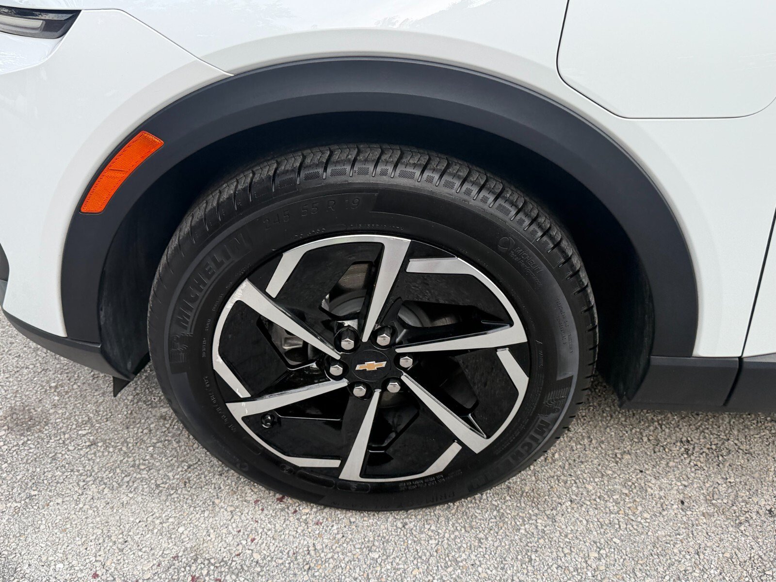 Used 2025 Chevrolet Equinox EV LT FWD image 18