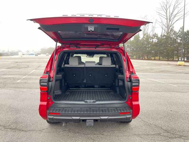 Certified 2025 Toyota 4Runner SR5 image 18