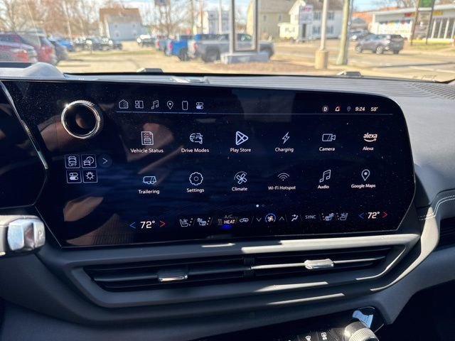 Used 2025 Chevrolet Silverado EV LT AWD/4WD image 25