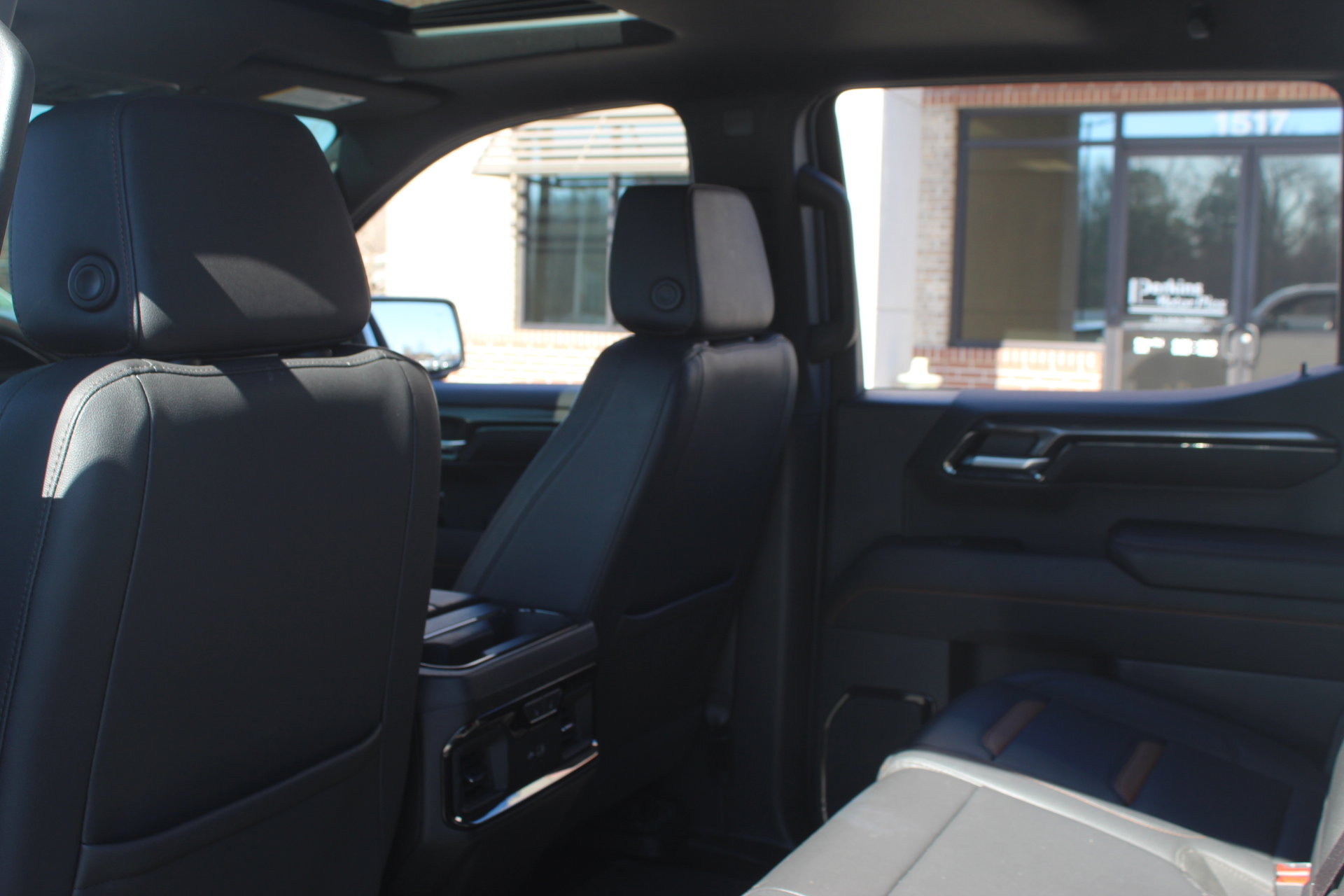 Used 2023 GMC Sierra 1500 AT4 w/ AT4 Premium Package image 30